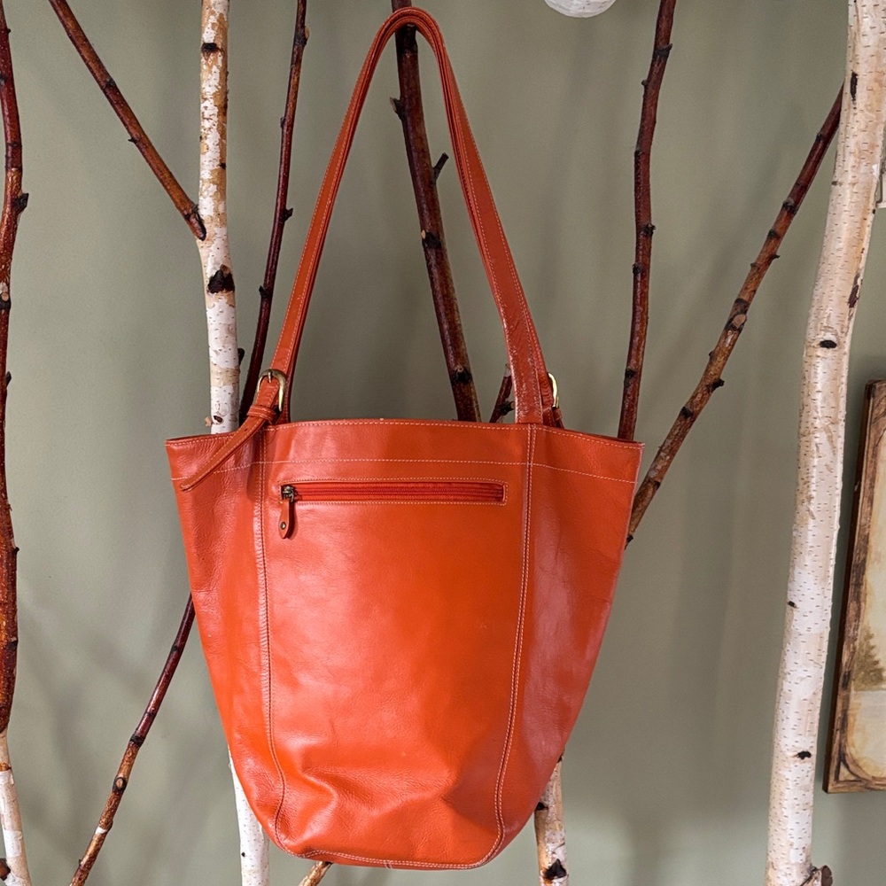 Lambada Elegant Orange Leather Tote Bag
